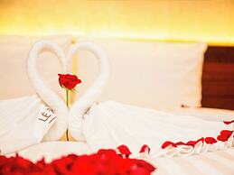 Le Botum Hotel