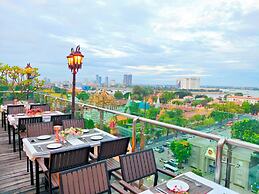 Le Botum Hotel