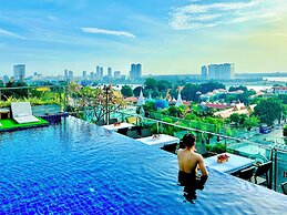 Le Botum Hotel