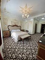 Hotel Lion
