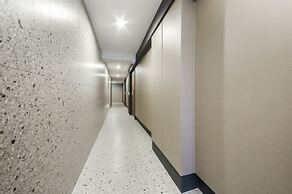 Gray 194 Hotel