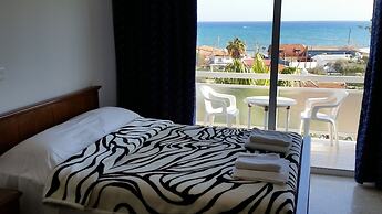 Pelides Apartments