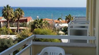Pelides Apartments