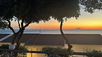 Midenza Seaside & Nature Retreat