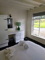 Corofin Lake Cottage No 2