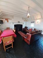 Corofin Lake Cottage No 2