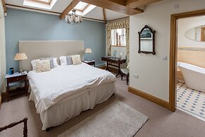 Mere Brook House