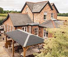 Mere Brook House