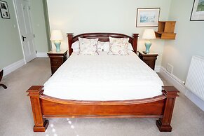 Mere Brook House