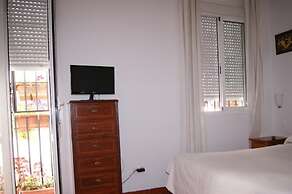 Hostal Alcazar I