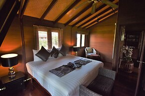 3 Bedroom Beach Front Villa with Private Pool - P3 SDV026-By Samui Dre