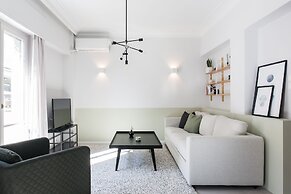UPSTREET Deluxe & Stylish 2 BD Apartment