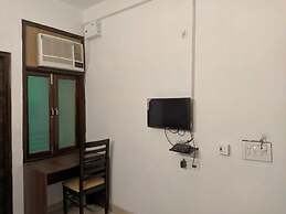 ADB Rooms Hotel Toravio