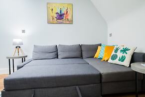 Modern Central Richmond Luxury Residence