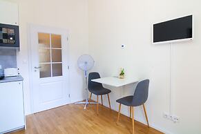 Bouquet Apartments