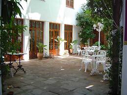 Hotel Albucasis