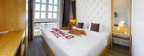 Emerald Ocean Hotel