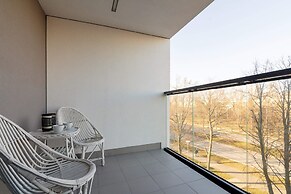 Rozlogi Sunny Apartment