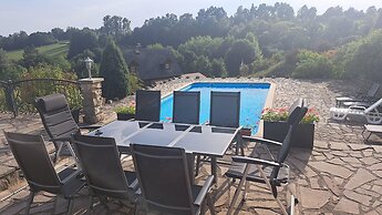 Private Pool Villa in Stupna