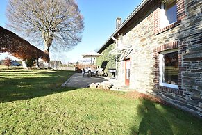 Cottage in Kuchelscheid With Terrace