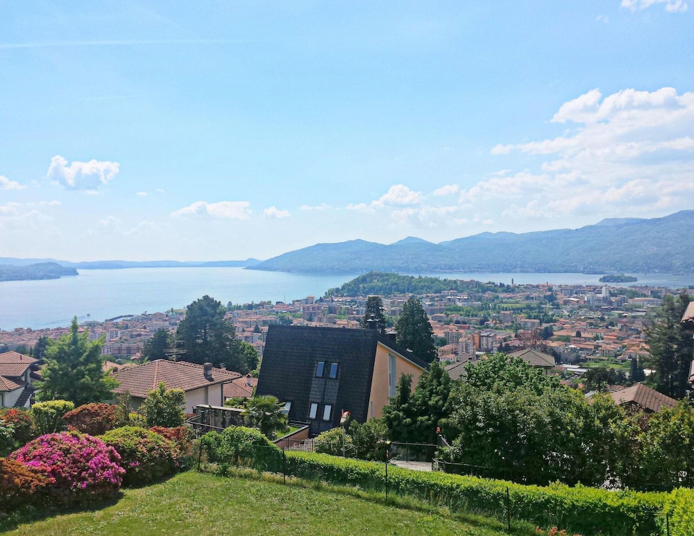 Chalet by Lake Maggiore With Garden Views