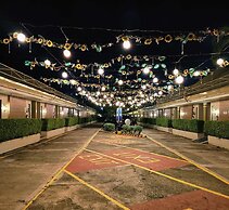 S&M Hotel