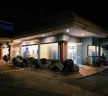 S&M Hotel