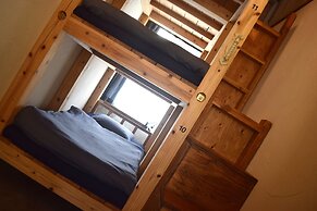 GOLDEN MILE Hostel