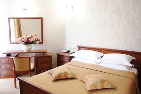 Hotel Empire