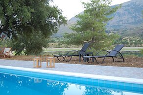 Blue Lagoon Villas