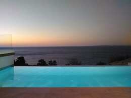 Fiore Suites