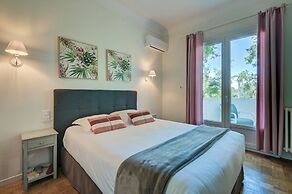Logis Hotel Le Blason de Provence