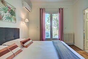 Logis Hotel Le Blason de Provence