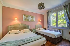 Logis Hotel Le Blason de Provence