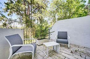 Logis Hotel Le Blason de Provence