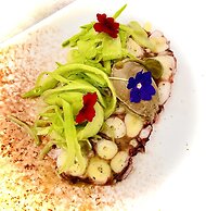 Logis Hotel Le Blason de Provence