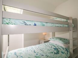 15 Waters Edge