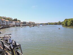 1 Crabshell Quay