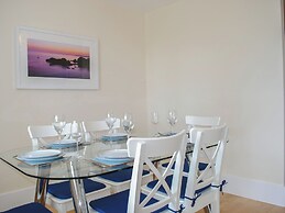 6 Combehaven
