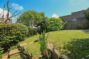 4 Lyndhurst
