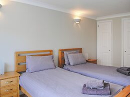 4 West Park Mews