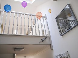 Raleigh House