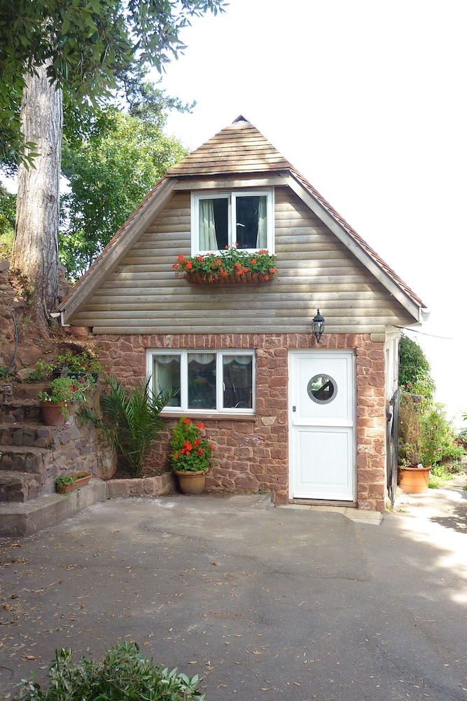 Porthole Cottage