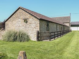 Saddlebacks Barn