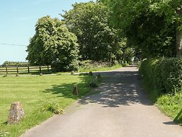 Saddlebacks Barn