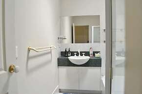 Comfortable 2 Bedroom With Serene Garden