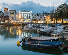 9 Dart Marina