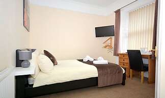 Varis House