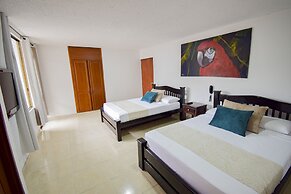 Hotel Toledo Plaza