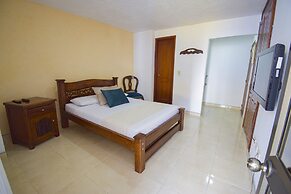 Hotel Toledo Plaza